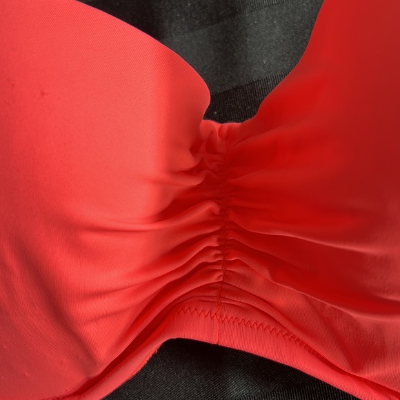 Victoria’s Secret swimsuit top - Picture 2 of 5